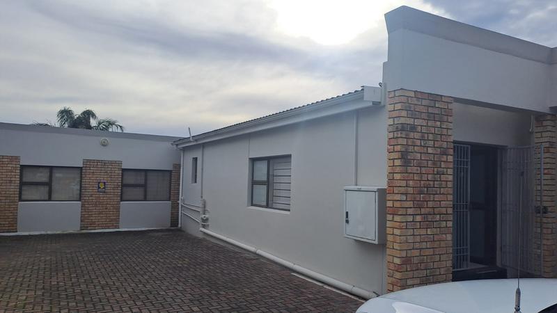 To Let Commercial Property for Rent in Newton Park Eastern Cape